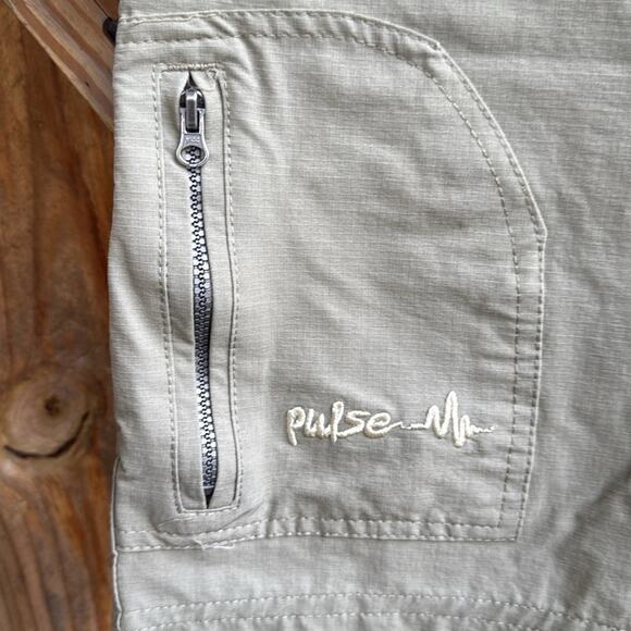 Pulse Olive Green Cargo Shorts Small - Picture 2 of 5